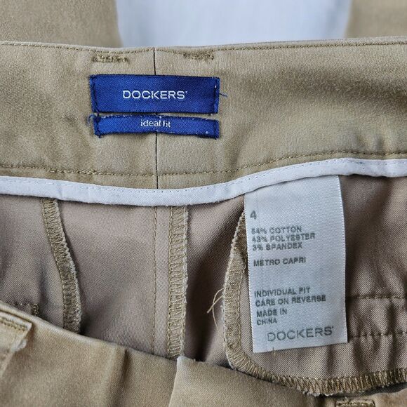 DOCKERS Khaki Beige Capris Women's Size 4 Ideal Fit - Picture 3 of 7